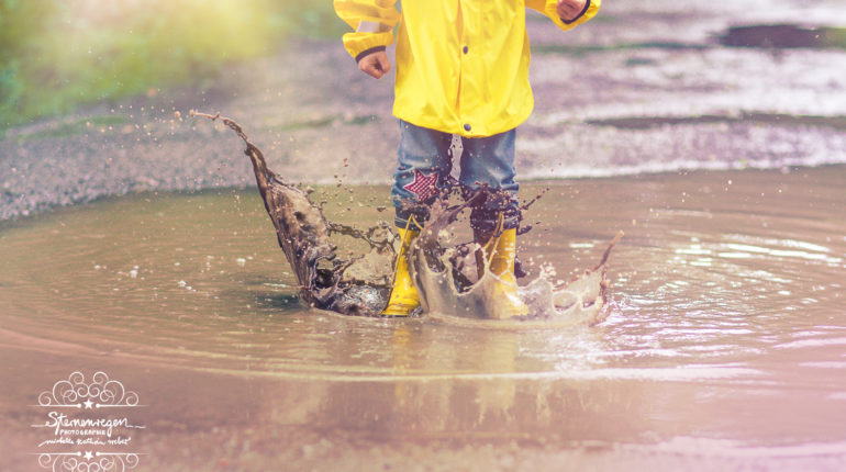Regenfotos mit Kind