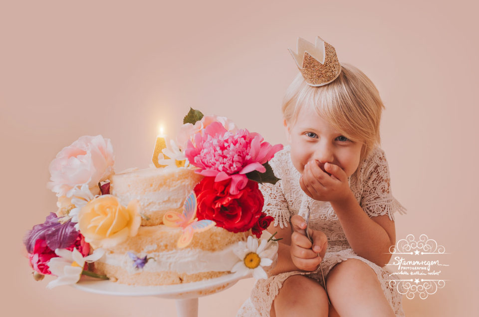 Cakesmash mit Milchbad – Fotoshooting zum Geburtstag