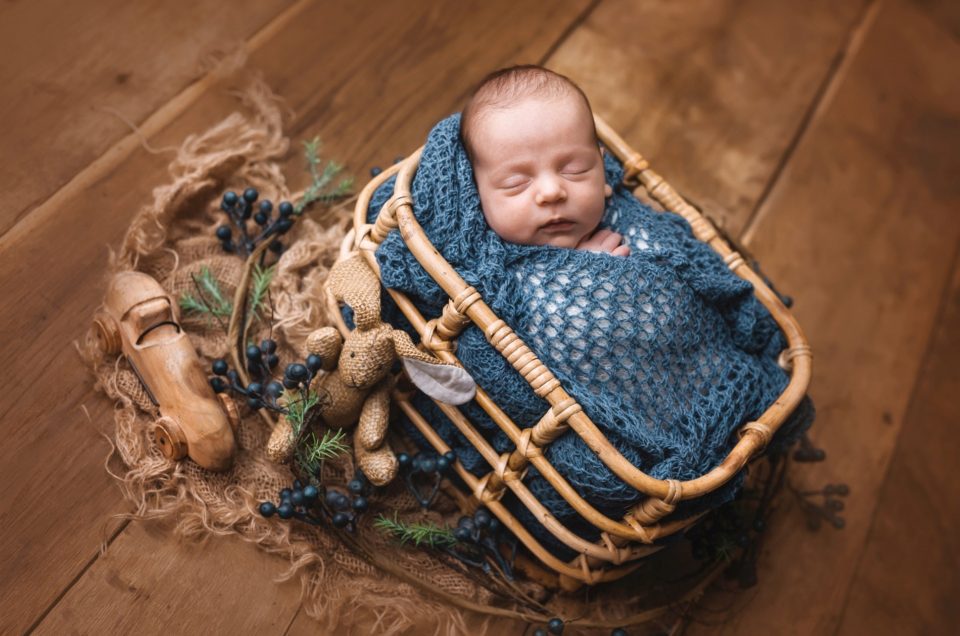Fa(r)belhafte Babyfotografie- Farbenfrohe Newborn Sets