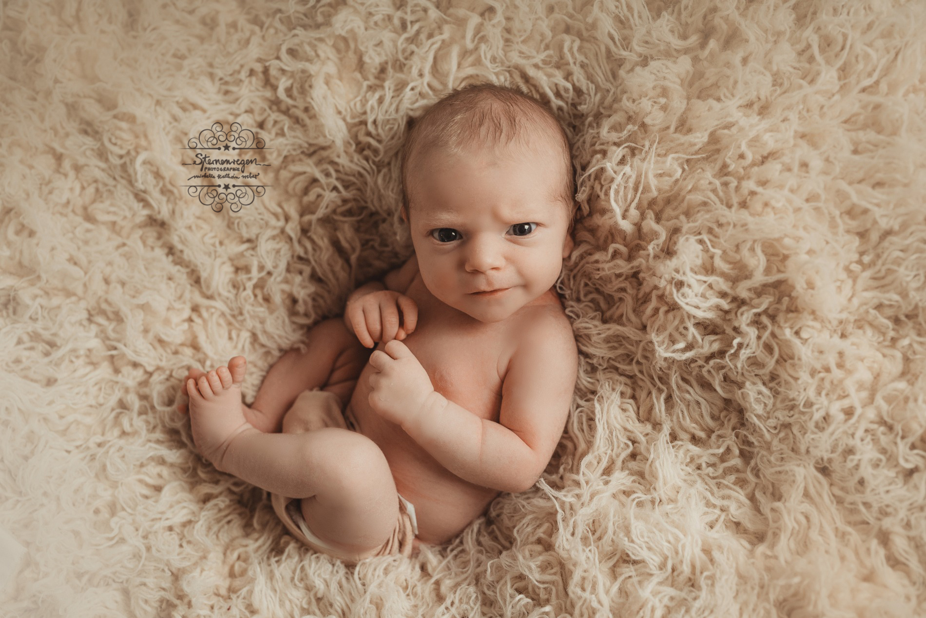 Babyfotos, Neugeborenes, Karlsruhe, Fotografin, Bruchsal, Babyfotograf, Babyshooting, Fotoshooting mit Baby, Familienfotos